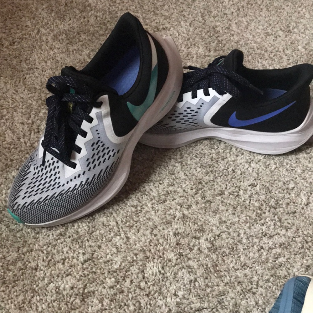 Nike zoom running shoes